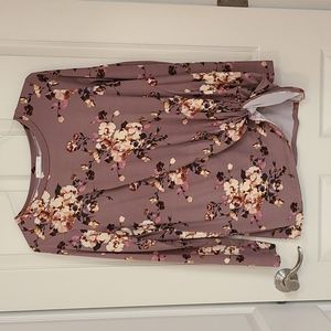 Floral long sleeve shirt with gathered hem